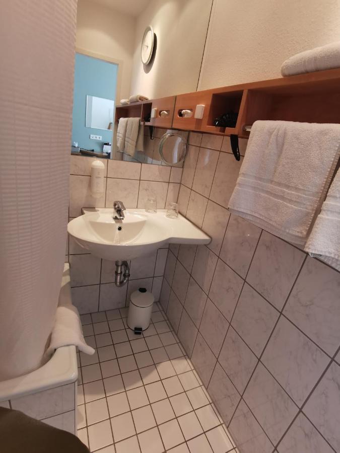 Max Hotel Duesseldorf Self-Check-In المظهر الخارجي الصورة