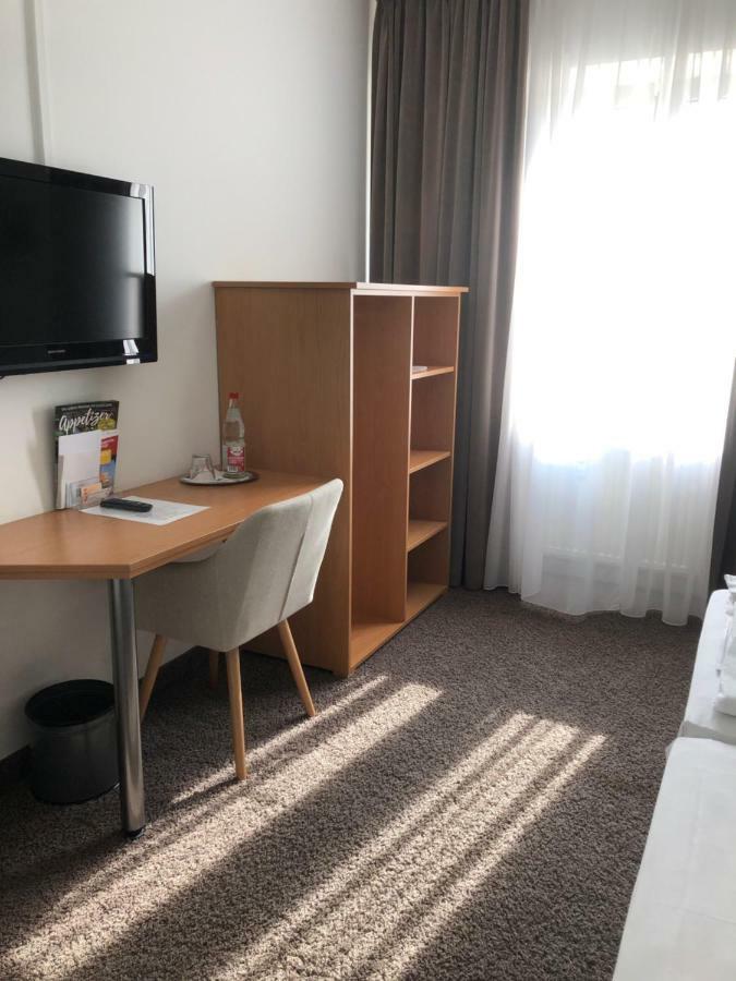 Max Hotel Duesseldorf Self-Check-In المظهر الخارجي الصورة